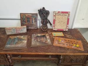 lot 274 image: Home decorations