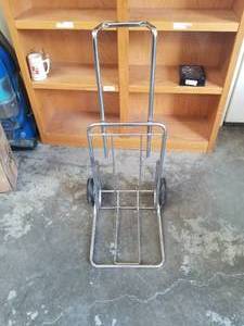 lot 282 image: Foldable luggage cart