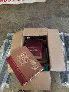 lot 29 image: Box of books