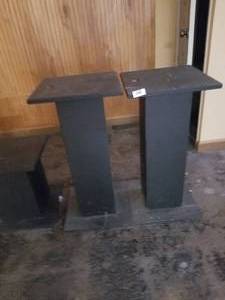 lot 49 image: Back stands