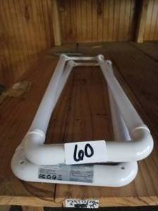 lot 60 image: Replacement bulbs