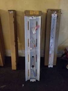 lot 90 image: Light Fixture