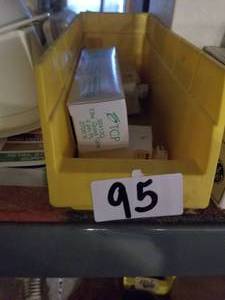lot 95 image: Replacement bulbs