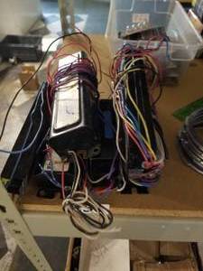 lot 157 image: Ballasts