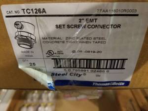 lot 177 image: Set screw couplings 2 inch