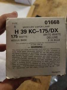 lot 188 image: Mercury vapor lamp