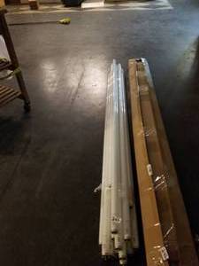 lot 245 image: T12 replacement bulbs 8 foot