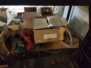 lot 263 image: Electrical wire lot