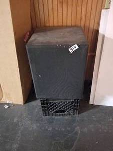 lot 310 image: KLH Amplified Subwoofer
