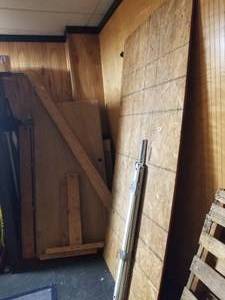 lot 314 image: Wood lot
