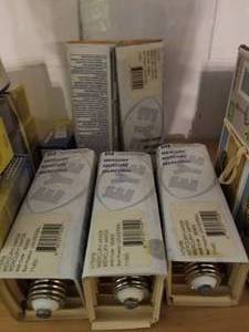 lot 330 image: Replacement bulbs