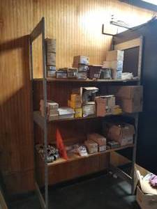 lot 347 image: Metal shelfs with no contents