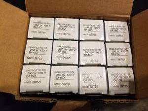 lot 392 image: Replacement bulbs