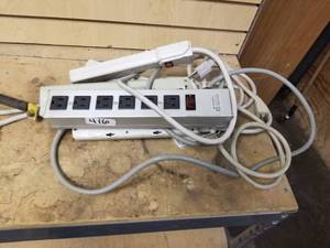 lot 416 image: Selection of power strips