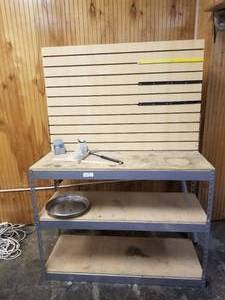 lot 417 image: Work station