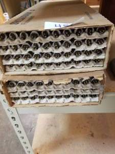 lot 481 image: Replacement bulbs
