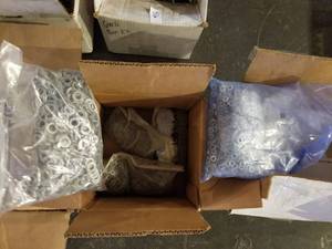 lot 524 image: hardware - bolts and nuts