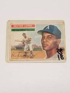 lot 94 image: Hector Lopez Topps baseball card #16