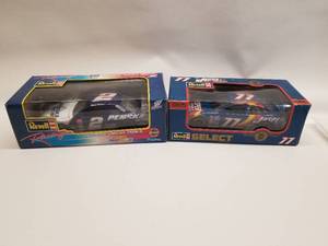 lot 13 image: Rusty Wallace and Robert Pressley Revell diecast race cars 124
