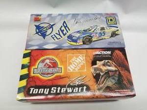 lot 25 image: Tony Stewart #20 and Kenny Wallace #55 action diecast race cars 124
