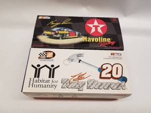 lot 64 image: Tony Stewart #20 and Kenny Irwin #28 Action diecast race cars 124