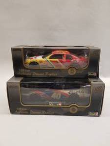 lot 89 image: Terry Labonte #5 and Sterling Marlin #40 Revell diecast race cars 124