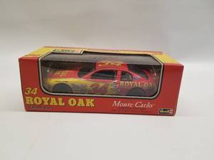 lot 98 image: Michael McLaughlin #34 Revell diecast race car autographed on box - 124 - Authenticity unknown