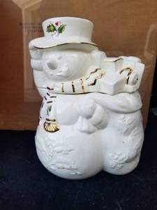 lot 114 image: Home for the Holidays Snowman Cookie Jar