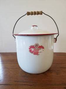 lot 52 image: Enameled pot with lid, made by Columbian