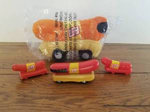 lot 133 image: Oscar Meyer Weiner lot
