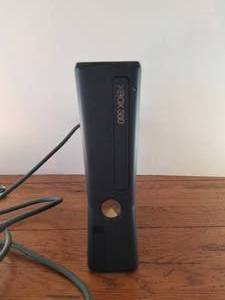 lot 95 image: Xbox 360 game console - no cord unable to test