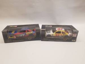 lot 174 image: Jeremy Mayfield #37 and Mike Wallace #91 Revell diecast racecars 124