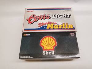 lot 208 image: Sterling Marlin #40 and Tony Stewart #44 Action diecast racecar collectibles 124