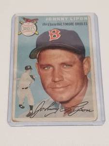 lot 140 image: Johnny Lipon Topps baseball card #19
