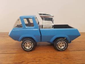 lot 105 image: Tonka mid engine blue truck