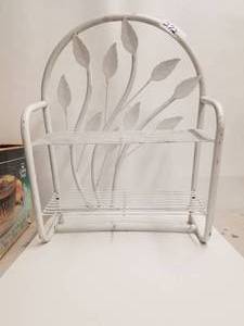 lot 272 image: White metal hanging shelf