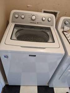 lot 2 image: Maytag Bravos MCT Commercial Technology Washer Seldom Used.