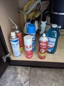 lot 16 image: One Lot of Cleaning Supplies.