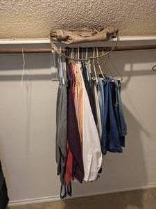 lot 35 image: Mans clothing and a travel bag. Includes X-large man shirts and 40 size man jeans.