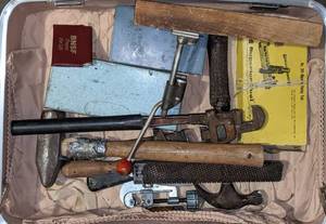 lot 86 image: Suitcase with various tools and a Pecan Cracker.