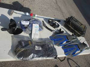 lot 115 image: OUTDOORS LOT, Including Scotty Cameron Putter, Dive mask, snorkel and fins, Small Kingsford Grill, Camelback And More