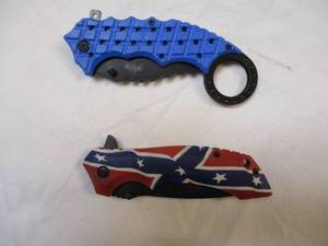 lot 87 image: 1-Master MU-A103-C-Spring Assist Finger Flip With Belt Clip Pocket Knife, and 1-Master MU-AD57 Spring Assist Finger Flip With Belt Clip And Finger Loop Pocket Knife.