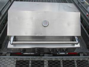 lot 16 image: PARADISE GRILLING SYSTEM- A26A70-4PO27 Gas Grill, Built in or Table Top.