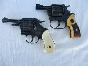 lot 60 image: 2- 22-Cal,  Blank Starter Pistols, 1-Working And 1-Jammed- Not Working
