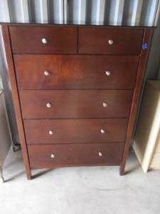 lot 93 image: 6-Drawer, Chest Of Drawers By Lifestyles Model B1137