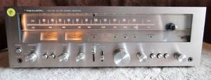 lot 19 image: VINTAGE REALISTIC STA-95 AMFM Stereo Receiver - $$$$