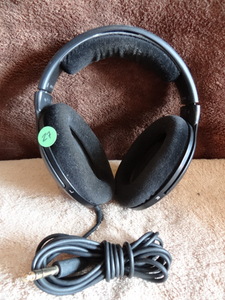 lot 27 image: Sennheiser HD 558 Headphones Audiophile Over Ear Open Back Headband  Black - GREAT SOUND