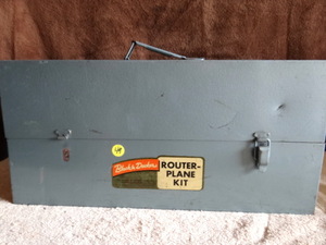 lot 49 image: AMAZING FIND - Vintage Black & Decker 34 hp Router Plane Kit wMetal Storage Box