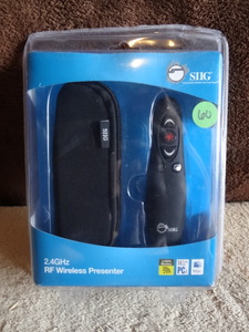 lot 60 image: SHG Wireless Presenter Remote, RF 2.4GHz USB Presentation Remote Control PowerPoint Presentation - NIB