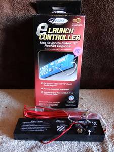 lot 98 image: LOT OF 2 Estes E-Engine Model Rocket Launch Controller EST2230 - I NIB  1 OPEN